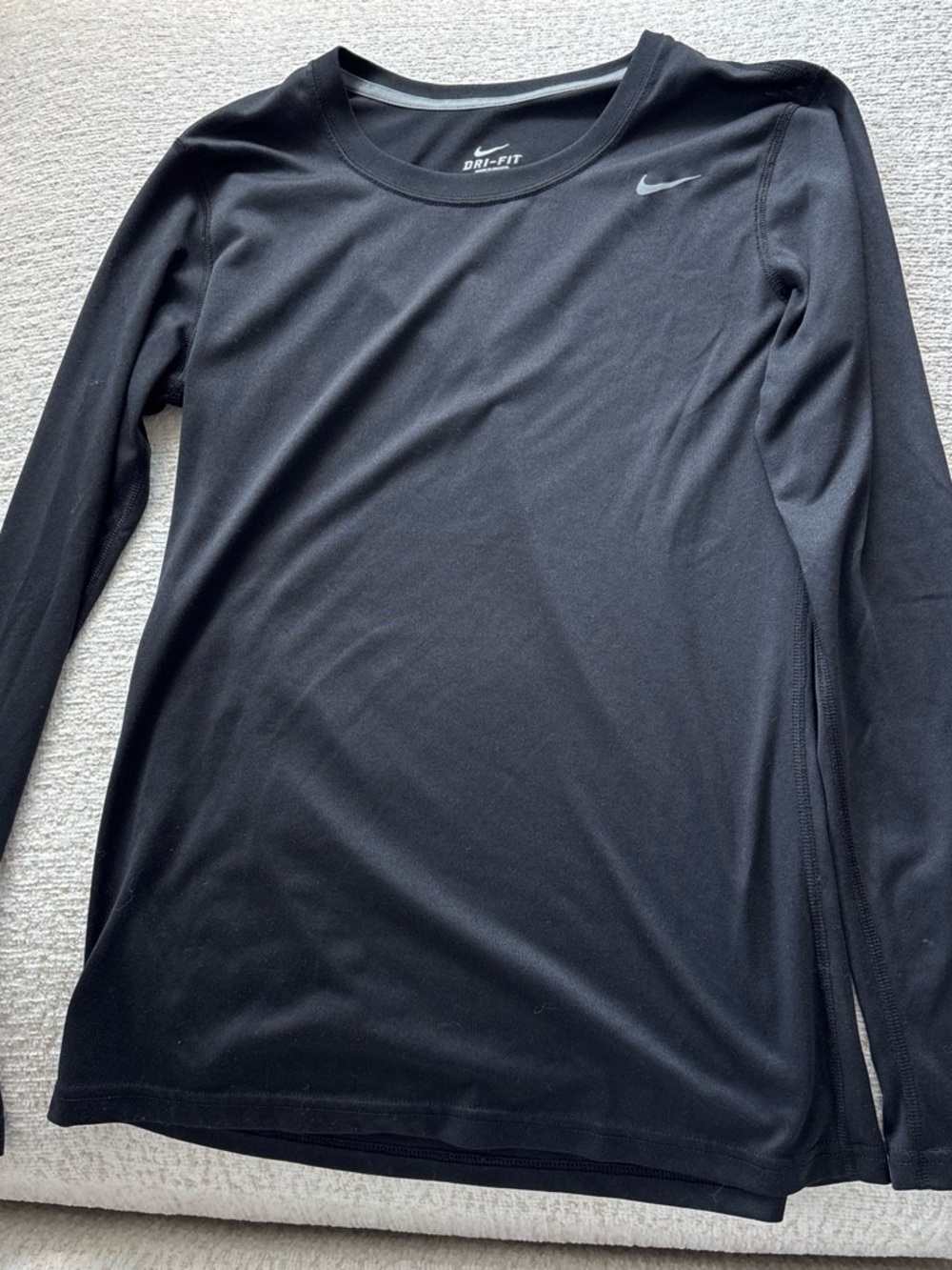 Nike Women’s Black Long Sleeve Dri-FIT Performance Tee Size S